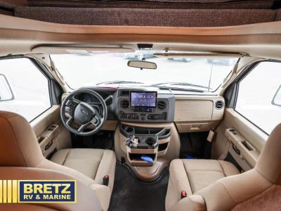 2025 Thor Motor Coach Freedom Elite — photo 18 view