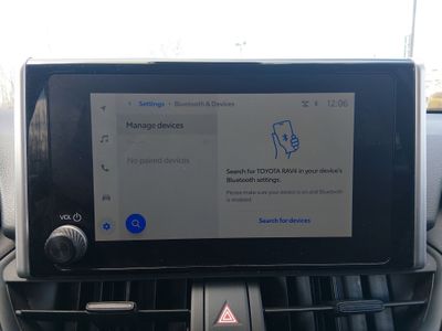 2024 Toyota RAV4 - Photo 17