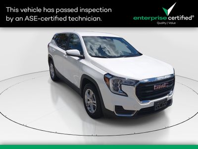 2024 GMC Terrain FWD 4dr SLE — front three-quarter view