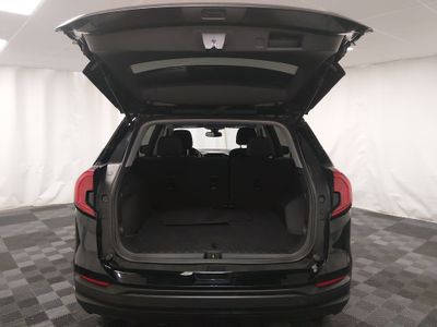 2024 GMC Terrain — photo 11 view