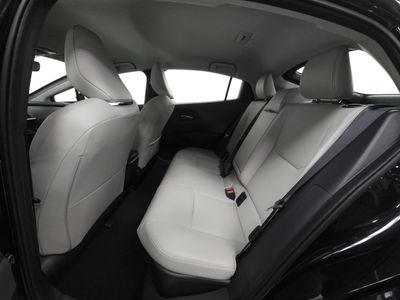 2024 Toyota Prius - Photo 5