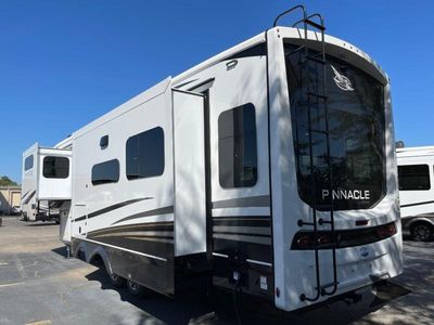 2025 Jayco Pinnacle - Photo 4