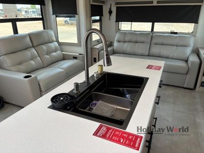 2026 Grand Design Solitude — photo 17 view