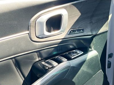 2025 Kia Sorento - Photo 18