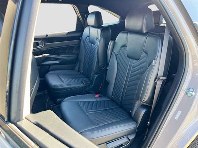 2025 Kia Sorento - Photo 26