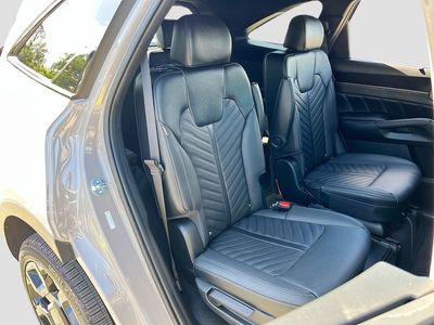 2025 Kia Sorento - Photo 29