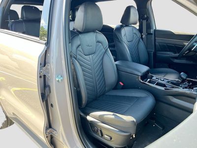 2025 Kia Sorento - Photo 30