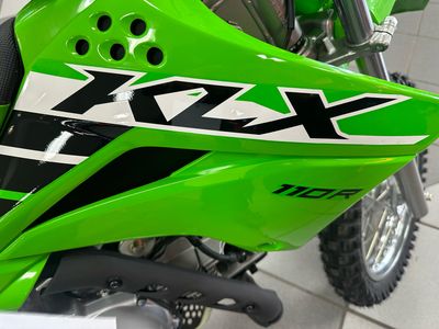 2025 Kawasaki KLX 110R - Photo 9