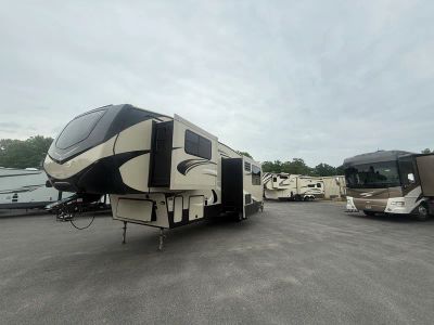 2019 Keystone RV Cougar - Photo 2