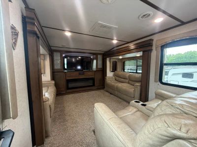 2019 Keystone RV Cougar - Photo 5