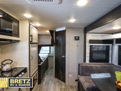 2022 Jayco Jay Feather Micro — photo 19 view