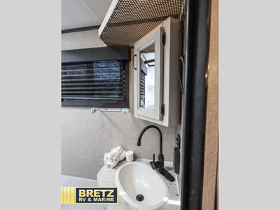 2022 Jayco Jay Feather Micro — photo 13 view
