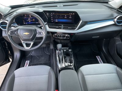 2025 Chevrolet Trax - Photo 10