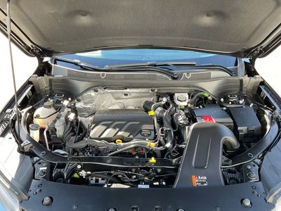 2025 Chevrolet Trax - Photo 12