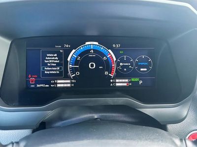 2024 Toyota Sequoia - Photo 43
