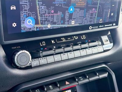 2024 Toyota Sequoia - Photo 37