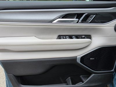 2026 Jeep Grand Wagoneer - Photo 16