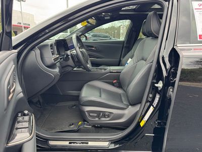 2025 Toyota Crown Signia Limited - Photo 27