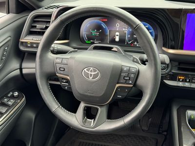 2025 Toyota Crown Signia Limited - Photo 21