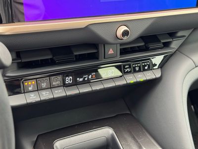 2025 Toyota Crown Signia Limited - Photo 37
