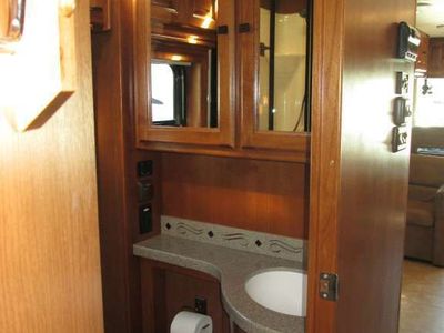2014 Tiffin Motorhomes Allegro RED — interior view