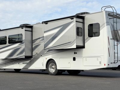 2026 Thor Motor Coach Indigo - Photo 3