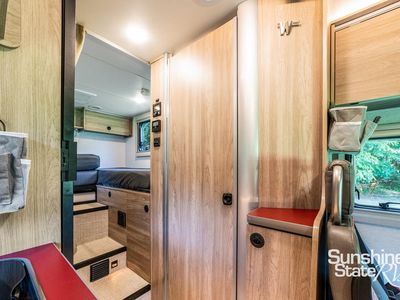 2023 Winnebago Ekko - Photo 13