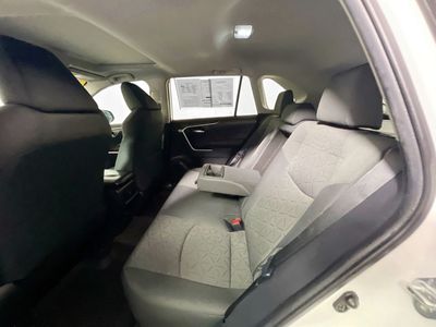 2021 Toyota RAV4 - Photo 25