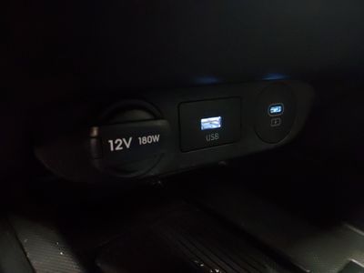 2024 Hyundai Elantra — photo 20 view