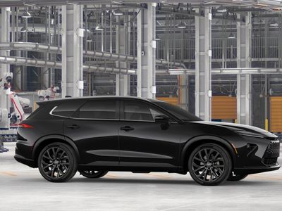 2026 Toyota Crown Signia — photo 13 view
