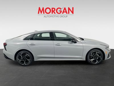 2026 Kia K5 - Photo 2