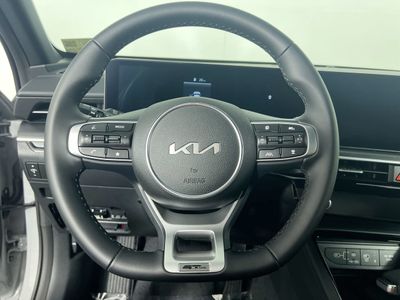 2026 Kia K5 - Photo 17
