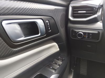 2024 Ford Mustang - Photo 13