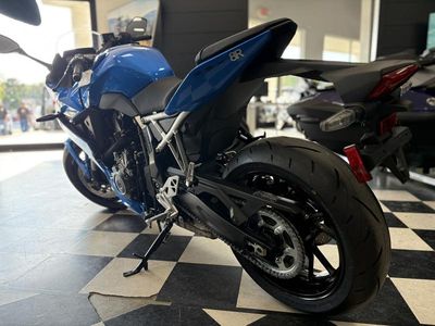 2026 Suzuki GSX-8R - Photo 4