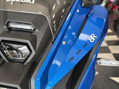 2026 Suzuki GSX-8R - Photo 6