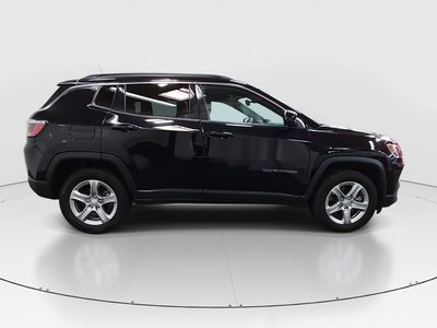 2024 Jeep Compass — photo 8 view