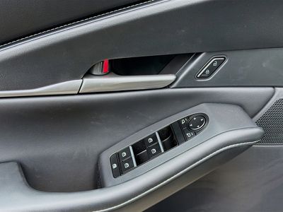 2026 Mazda CX-30 - Photo 24