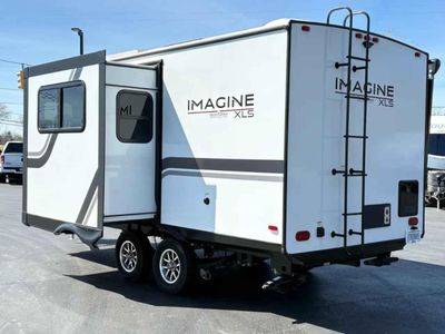 2025 Grand Design Imagine XLS - Photo 6