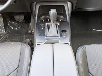 2026 Mazda CX-5 - Photo 18