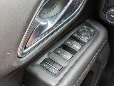 2023 Chevrolet Suburban - Photo 31