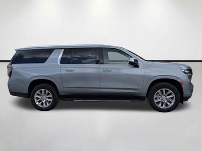 2023 Chevrolet Suburban - Photo 11