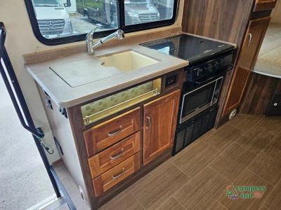 2020 Winnebago Vita - Photo 17
