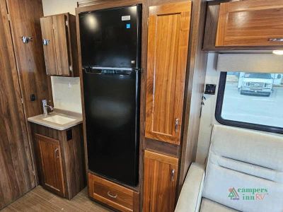 2020 Winnebago Vita - Photo 27