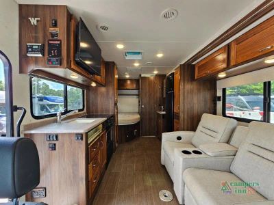 2020 Winnebago Vita - Photo 8