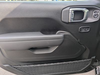 2026 Jeep Wrangler — photo 14 view