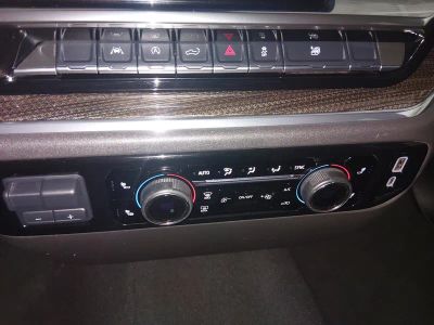 2025 Chevrolet Silverado 1500 - Photo 19