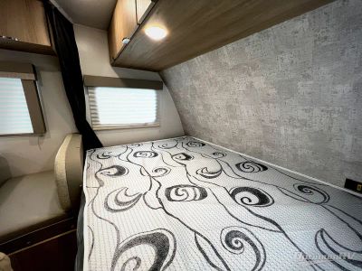 2024 Winnebago Micro Minnie — photo 9 view