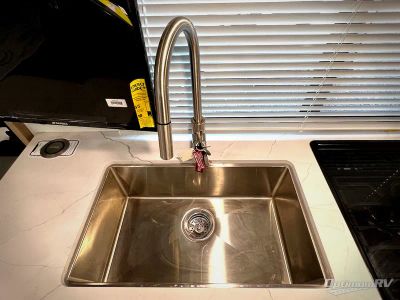 2024 Winnebago Micro Minnie — photo 12 view