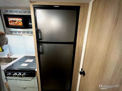 2024 Winnebago Micro Minnie — photo 15 view