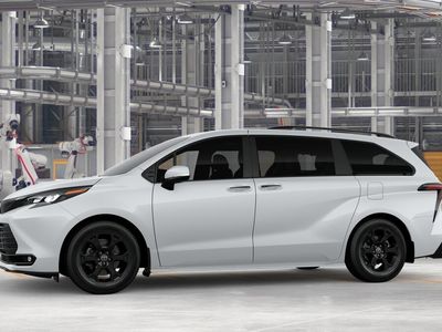 2026 Toyota Sienna - Photo 3